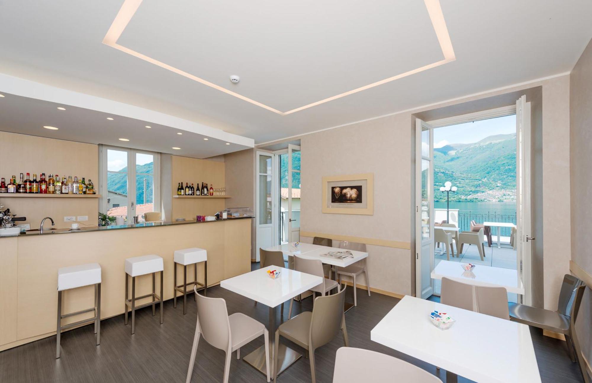 Hotel Helvetia เลซเซโน ภายนอก รูปภาพ